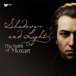 Shadows & Light: The Spirit Of Mozart - Various Artists (Limited, Red Gold Coloured) (Vinyl)